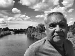 Carlos Olivas Jr